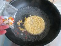 方便面沙拉#小虾创意料理#的做法步骤4