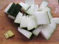 薏米骨头冬瓜汤的做法步骤2
