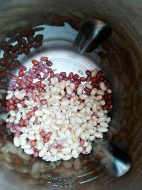 红豆燕麦豆浆的做法步骤2