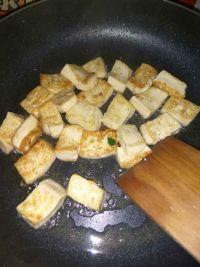 豆瓣酱黄金豆腐的做法步骤4