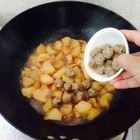 红烧土豆丸子的做法步骤8